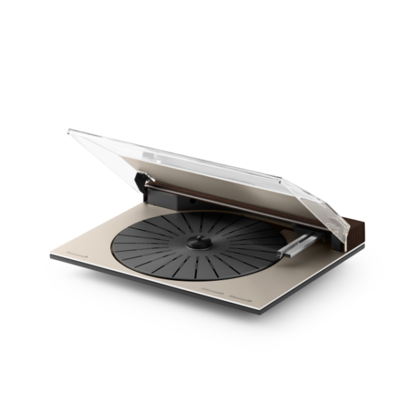 Beosystem 3000c – Dune Grey Aluminium / Dark Walnut